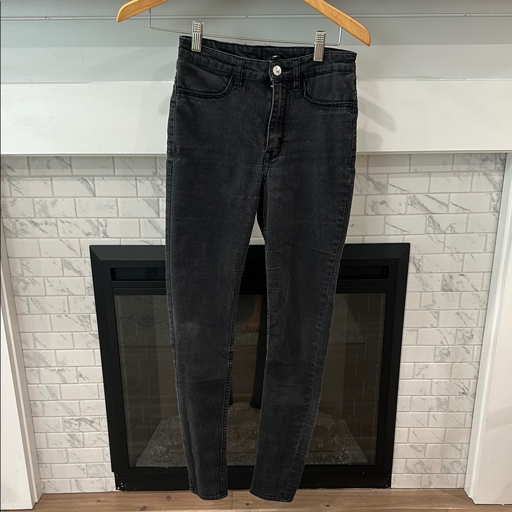 H&M divided Black skinny jeans 4 for $20